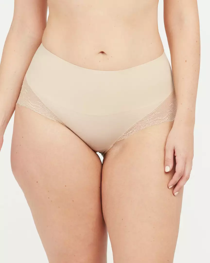 Spanx Undie-tectable® Lace Hi-Hipster Panty Level 1: Smooth Spanx Undie-tectable® Lace Hi-Hipster Panty Level 1: Smooth