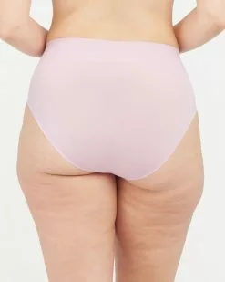 Spanx Level 1: Smooth Undie-tectable® Brief