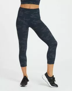 Spanx Comfy Essentials Look At Me Now Seamless Cropped Leggings