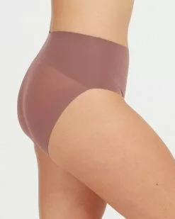 Spanx Level 1: Smooth Undie-tectable® Brief