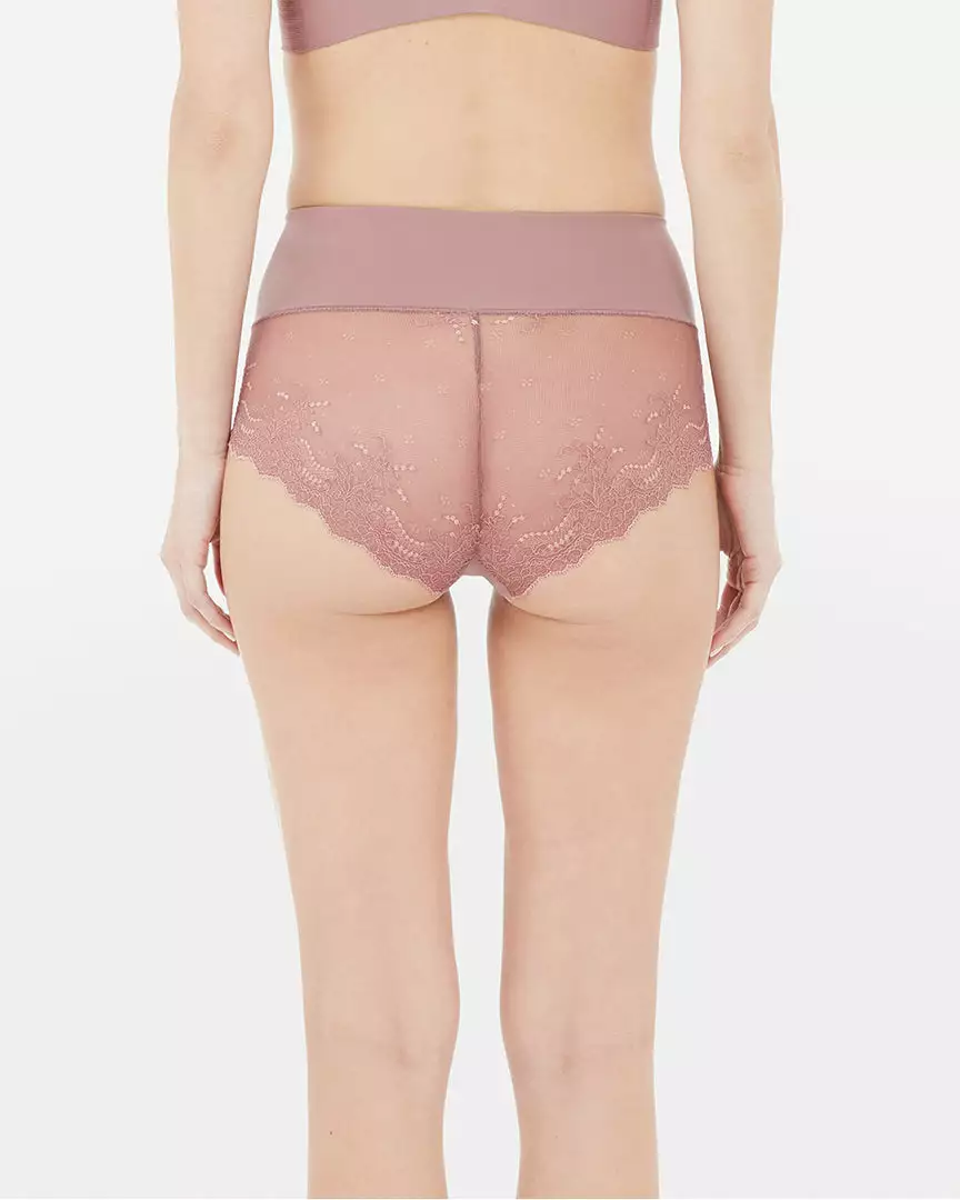 Spanx Undie-tectable® Lace Hi-Hipster Panty Level 1: Smooth Spanx Undie-tectable® Lace Hi-Hipster Panty Level 1: Smooth