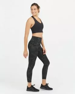 Spanx Booty Boost® Active Camo 7/8 Leggings