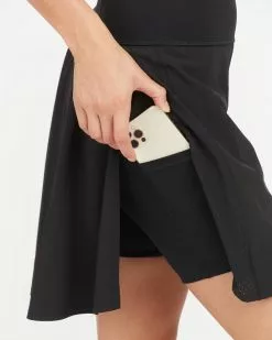 Spanx New The Get Moving Skort, 17"