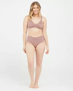 Spanx Level 1: Smooth Undie-tectable® Brief