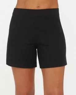 Spanx New On-the-Go Shorts, 6