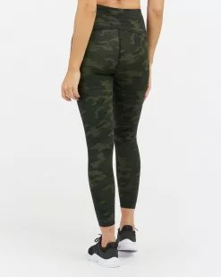 Spanx Booty Boost® Active Camo 7/8 Leggings