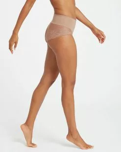 Spanx Undie-tectable® Lace Hi-Hipster Panty Level 1: Smooth 21 Spanx Undie-tectable® Lace Hi-Hipster Panty Level 1: Smooth