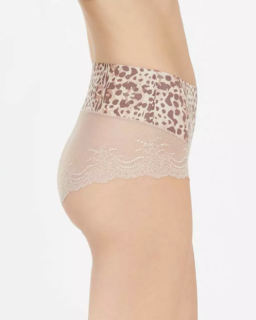 Spanx Undie-tectable® Lace Hi-Hipster Panty Level 1: Smooth Spanx Undie-tectable® Lace Hi-Hipster Panty Level 1: Smooth
