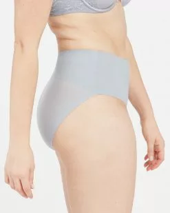Spanx Level 1: Smooth Undie-tectable® Brief