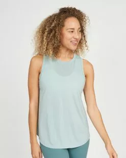 Spanx Go Lightly Tank Comfy Essentials