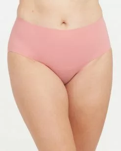 Spanx Level 1: Smooth Undie-tectable® Brief