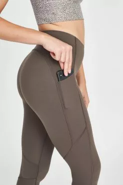 Spanx Every.Wear Knockout Leggings 7 Spanx Every.Wear Knockout Leggings