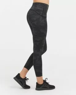 Spanx Booty Boost® Active Camo 7/8 Leggings