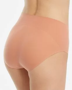 Spanx Level 1: Smooth Undie-tectable® Brief