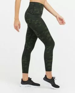 Spanx Booty Boost® Active Camo 7/8 Leggings