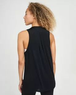 Spanx Go Lightly Tank Comfy Essentials