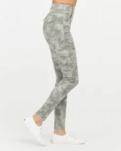 Spanx New Stretch Twill Ankle Cargo Pant 24 Spanx New Stretch Twill Ankle Cargo Pant
