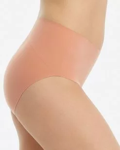 Spanx Level 1: Smooth Undie-tectable® Brief