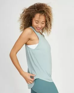 Spanx Go Lightly Tank Comfy Essentials