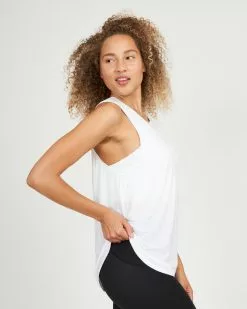 Spanx Go Lightly Tank Comfy Essentials
