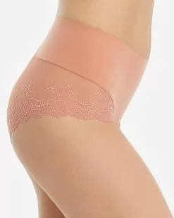 Spanx Undie-tectable® Lace Hi-Hipster Panty Level 1: Smooth 52 Spanx Undie-tectable® Lace Hi-Hipster Panty Level 1: Smooth