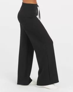 Spanx AirEssentials Wide Leg Pant