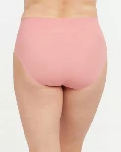 Spanx Level 1: Smooth Undie-tectable® Brief