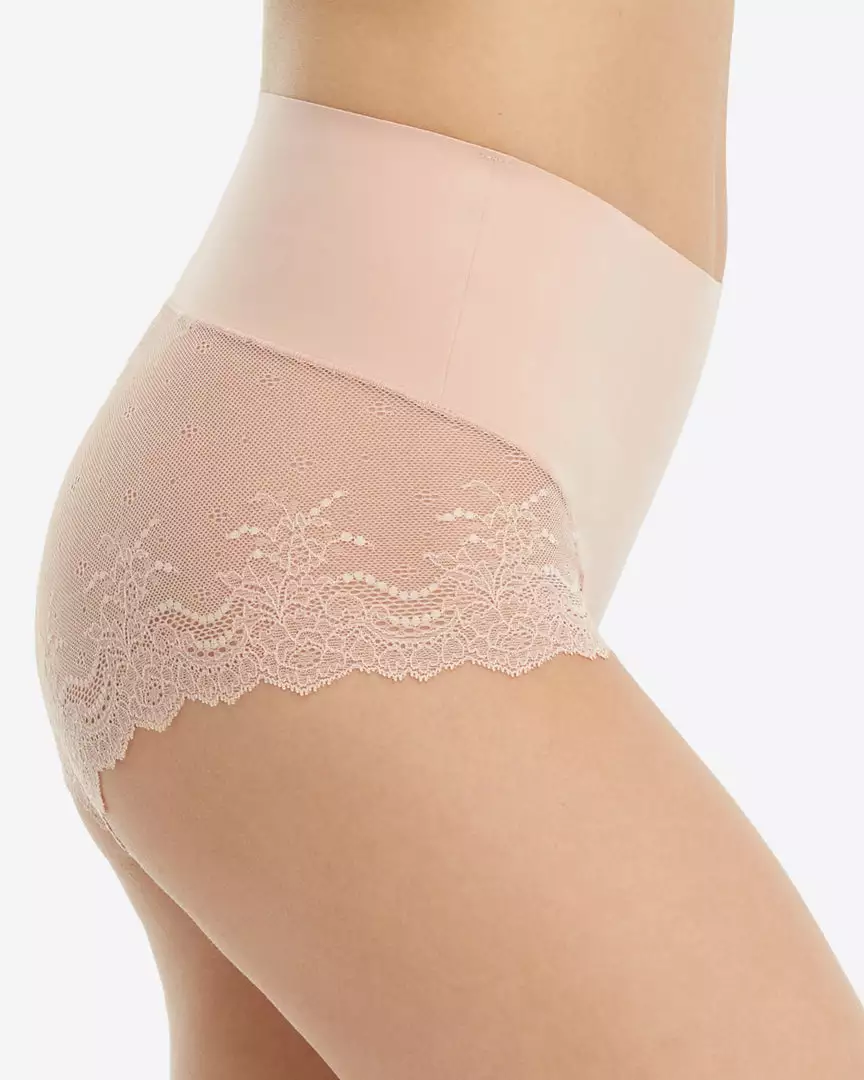 Spanx Undie-tectable® Lace Hi-Hipster Panty Level 1: Smooth Spanx Undie-tectable® Lace Hi-Hipster Panty Level 1: Smooth