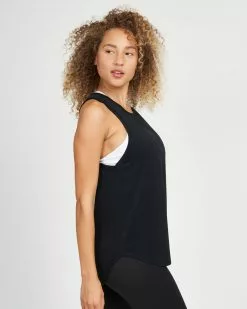 Spanx Go Lightly Tank Comfy Essentials