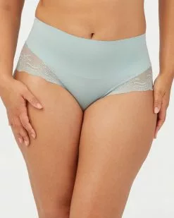 Spanx Undie-tectable® Lace Hi-Hipster Panty Level 1: Smooth 42 Spanx Undie-tectable® Lace Hi-Hipster Panty Level 1: Smooth