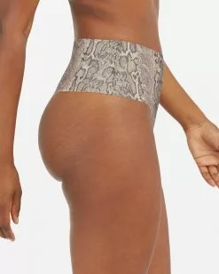Spanx Undie-tectable® Thong