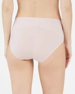 Spanx Level 1: Smooth Undie-tectable® Brief