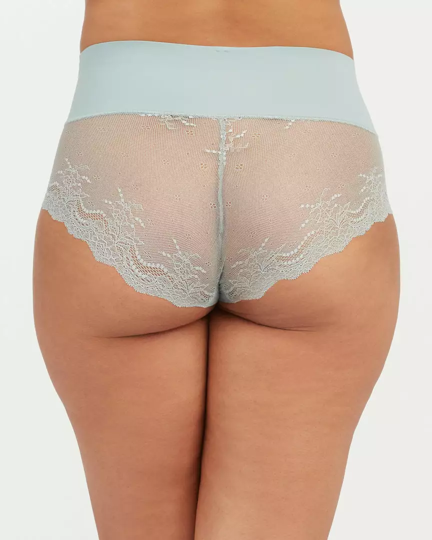 Spanx Undie-tectable® Lace Hi-Hipster Panty Level 1: Smooth Spanx Undie-tectable® Lace Hi-Hipster Panty Level 1: Smooth