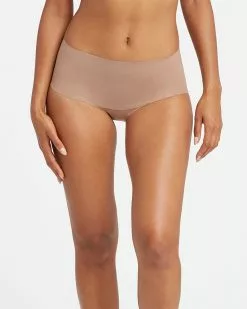 Spanx Level 1: Smooth Undie-tectable® Brief