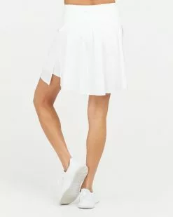Spanx New The Get Moving Skort, 17" 10 Spanx New The Get Moving Skort, 17